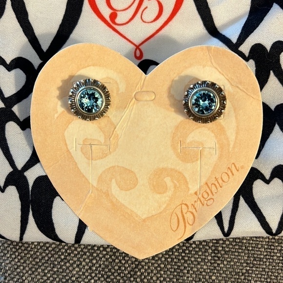 Brighton Twinkle Mini Post
Earrings. TWINKLE SAPPHIRE MINI POST EARRINGS Blue. - Picture 5 of 8